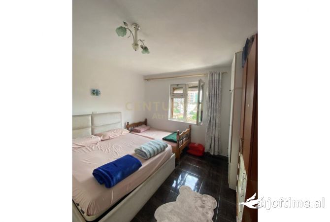 Shtepi ne shitje Apartament ne Tirane, 1+1, Mobilimi E mobiluar, Pagesa 77,000  Euro.