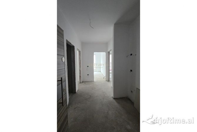 Shtepi ne shitje 2+1 ne Tirane - 195,000 Euro