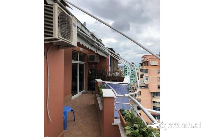 Shtepi ne shitje 2+1 ne Tirane - 260,000 Euro