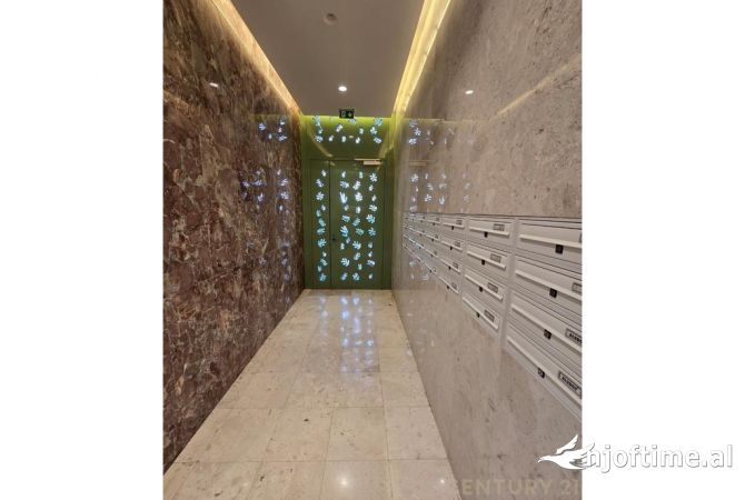 Shtepi ne shitje Apartament ne Tirane, 2+1, Mobilimi E mobiluar, Pagesa 200,000  Euro.