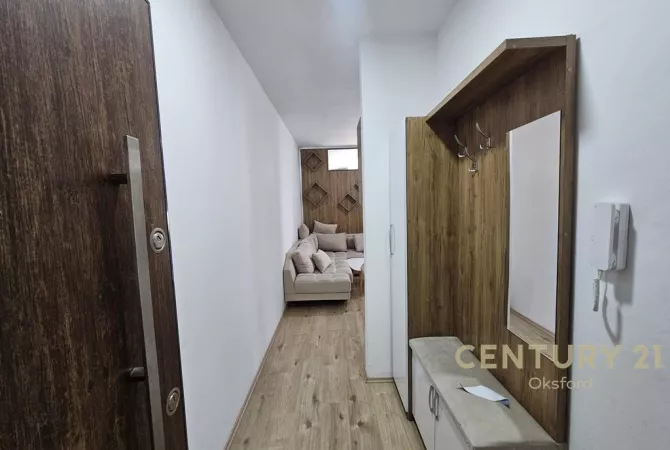 Shtepi me qera Apartament ne Tirane, 2+1, Mobilimi E mobiluar, Pagesa 600  Euro.