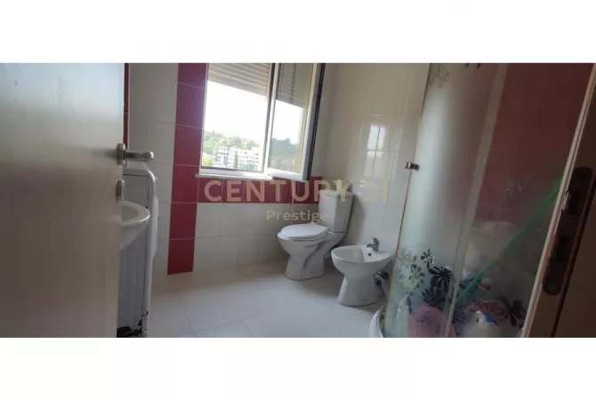 Shtepi me qera Apartament ne Tirane, 2+1, Mobilimi E mobiluar, Pagesa 650  Euro.