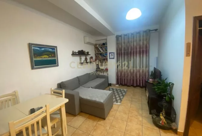 Shtepi me qera 1+1 ne Tirane - 530 Euro
