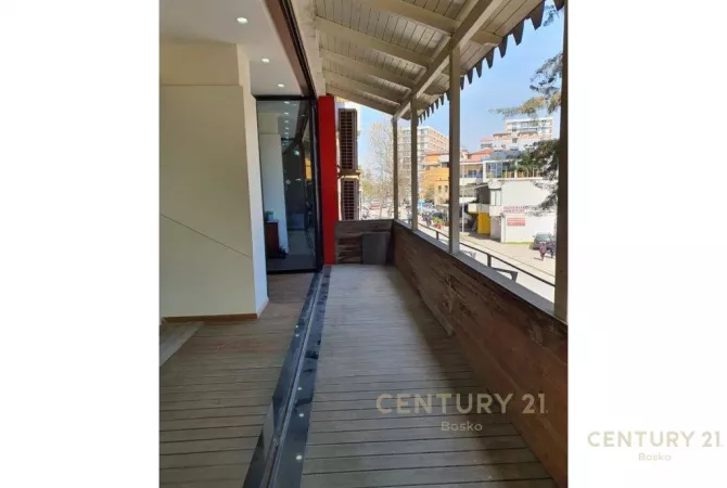 Jepet Me Qera Ambjent Open Space ne Don Bosko!