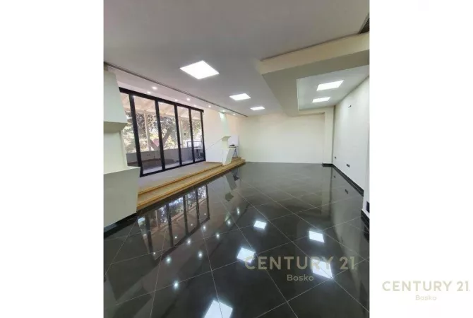 Jepet Me Qera Ambjent Open Space ne Don Bosko!