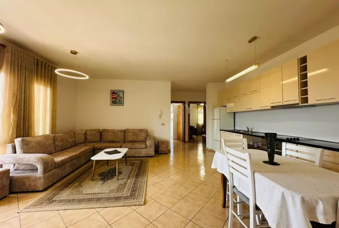 Shtepi me qera 2+1 ne Tirane - 600 Euro
