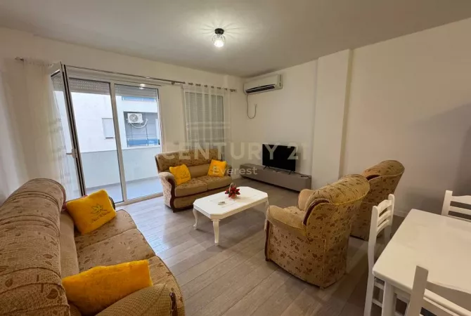 Shtepi me qera 1+1 ne Tirane - 650 Euro