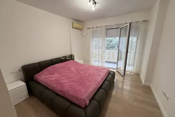 Shtepi me qera 1+1 ne Tirane - 650 Euro