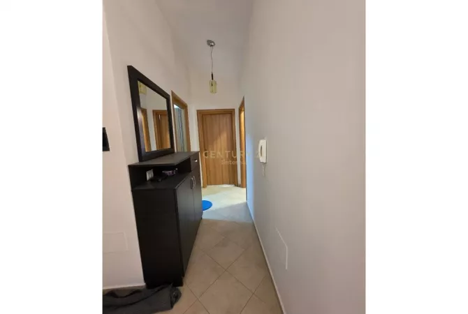 Shtepi ne shitje Apartament ne Tirane, 2+1, Mobilimi E mobiluar, Pagesa 149,000  Euro.