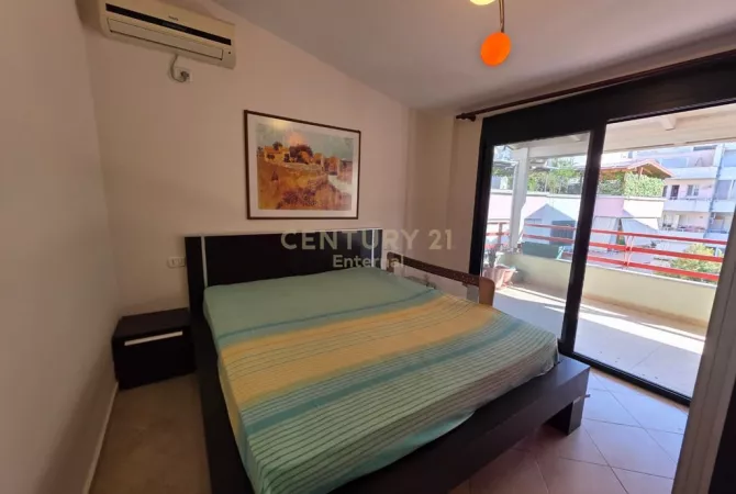 Shtepi ne shitje Apartament ne Tirane, 2+1, Mobilimi E mobiluar, Pagesa 149,000  Euro.