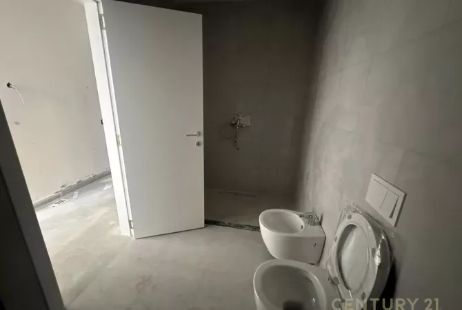 Shtepi ne shitje Apartament ne Tirane, 1+1, Mobilimi E mobiluar, Pagesa 179,800  Euro.