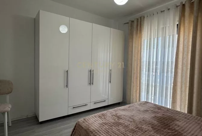 Shtepi me qera Apartament ne Tirane, 2+1, Mobilimi E mobiluar, Pagesa 570  Euro.