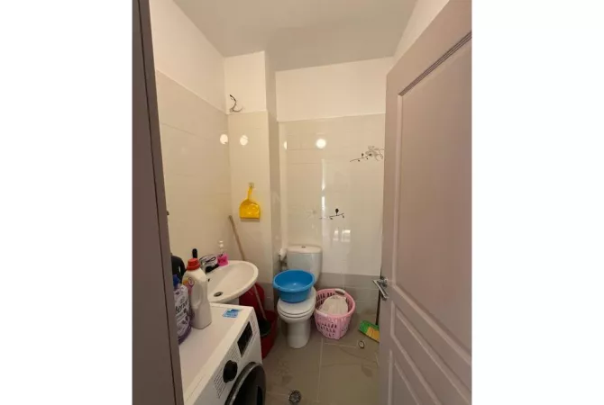 Shtepi ne shitje Apartament ne Tirane, 2+1, Mobilimi E mobiluar, Pagesa 149,000  Euro.