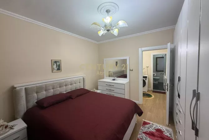 Shtepi me qera Apartament ne Tirane, 1+1, Mobilimi E mobiluar, Pagesa 500  Euro.