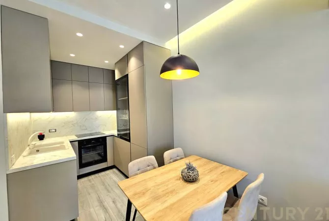 Shtepi me qera Apartament ne Tirane, 1+1, Mobilimi E mobiluar, Pagesa 800  Euro.