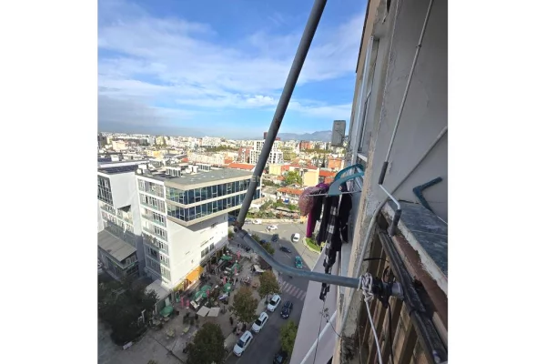 Shtepi me qera Apartament ne Tirane, 2+1, Mobilimi E mobiluar, Pagesa 700  Euro.