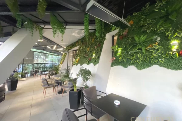 Business Property for Rent 2+1 in Tirana - 1,800 Euro