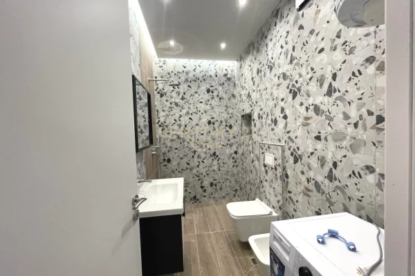 Shtepi me qera Apartament ne Tirane, 1+1, Mobilimi E mobiluar, Pagesa 600  Euro.