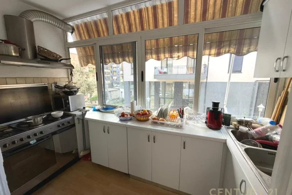 Shtepi ne shitje 1+1 ne Tirane - 115,000 Euro