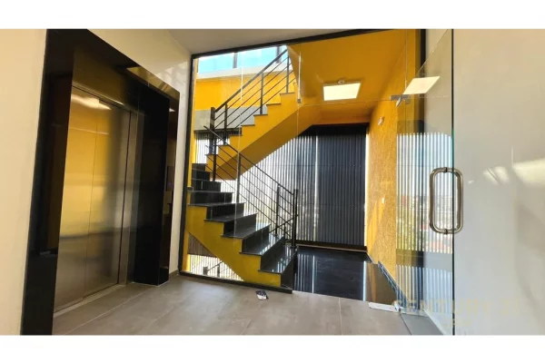 Shtepi ne shitje Apartament ne Tirane, 2+1, Mobilimi E mobiluar, Pagesa 185,000  Euro.