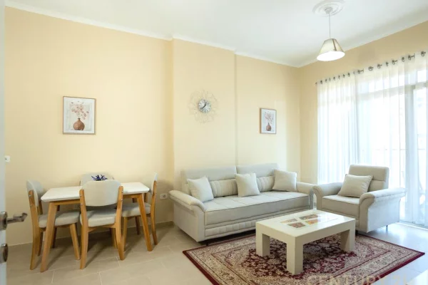 House for Rent 1+1 in Tirana - 800 Euro