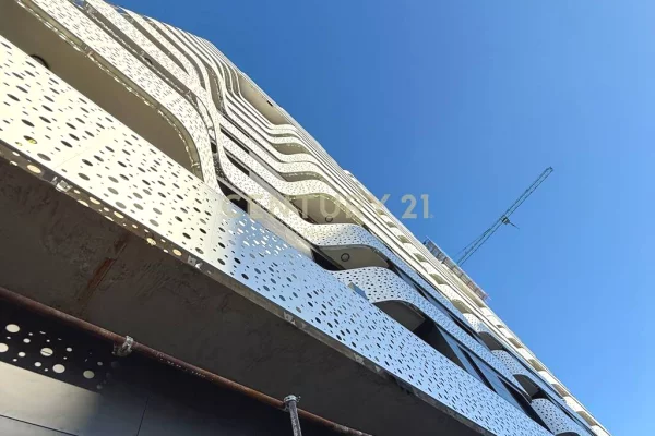 Shtepi ne shitje Apartament ne Tirane, 1+1, Mobilimi Bosh, pa mobiluar, Pagesa 210,000  Euro.