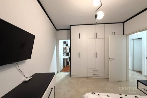 Shtepi me qera Apartament ne Tirane, 2+1, Mobilimi E mobiluar, Pagesa 800  Euro.