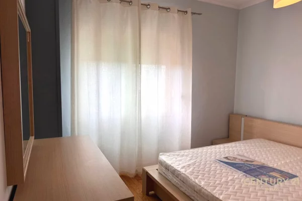 Shtepi me qera Apartament ne Tirane, 2+1, Mobilimi E mobiluar, Pagesa 620  Euro.