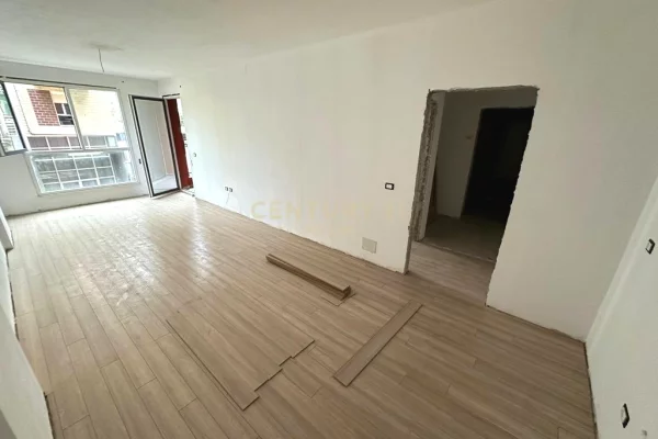 Shtepi ne shitje 1+1 ne Tirane - 139 Euro