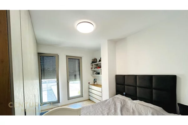 Shtepi ne shitje Apartament ne Tirane, 1+1, Mobilimi E mobiluar, Pagesa 199,000  Euro.