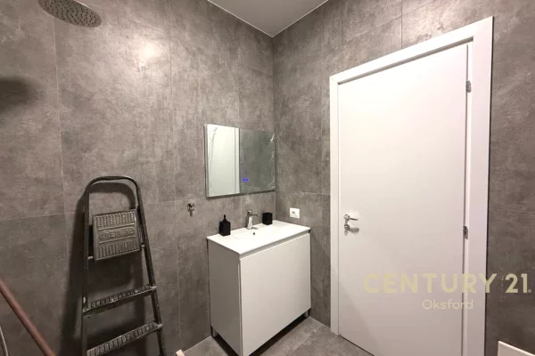 Shtepi me qera Apartament ne Tirane, 1+1, Mobilimi E mobiluar, Pagesa 700  Euro.