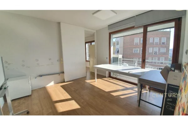 Business Property for Rent 3+1 in Tirana - 3,000 Euro