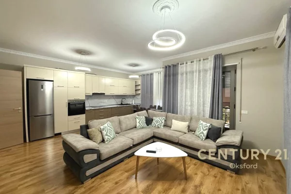 Shtepi me qera 2+1 ne Tirane - 1,200 Euro