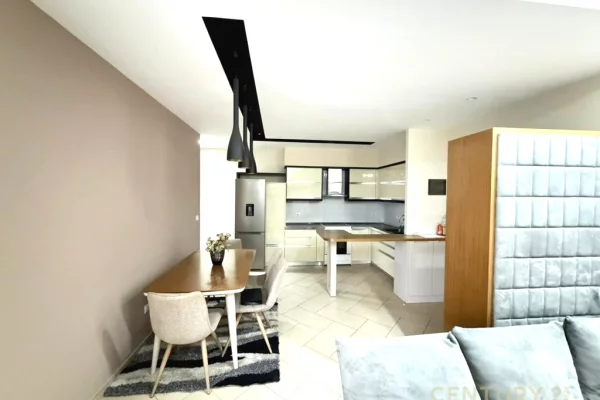 Shtepi me qera Apartament ne Tirane, 2+1, Mobilimi E mobiluar, Pagesa 650  Euro.