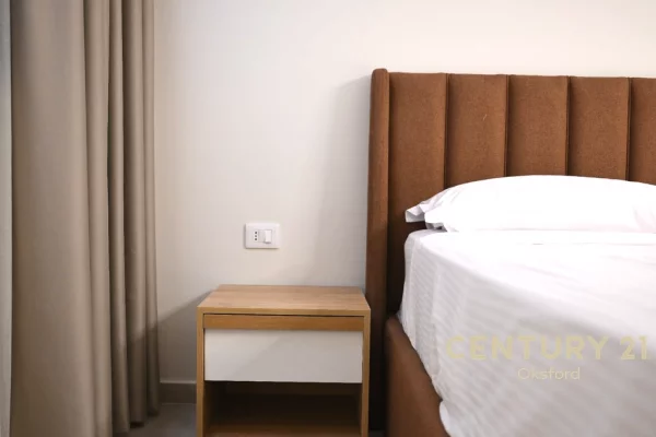 Shtepi ne shitje Apartament ne Tirane, 2+1, Mobilimi E mobiluar, Pagesa 125,000  Euro.