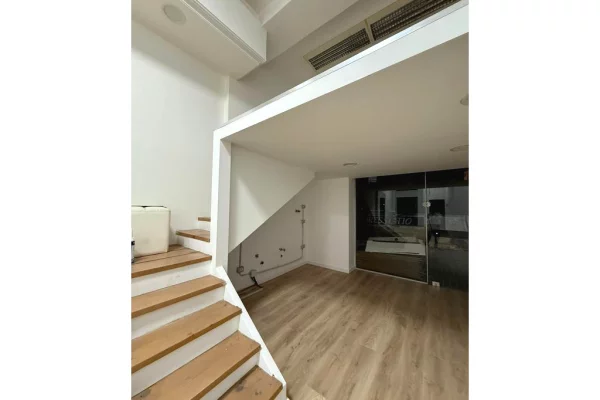 Ambient biznesi me qera 1+1 ne Tirane - 1,000 Euro