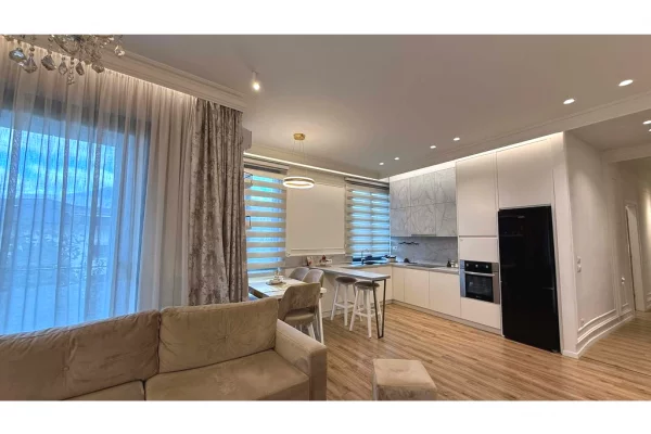 Shtepi me qera 2+1 ne Tirane - 1,500 Euro