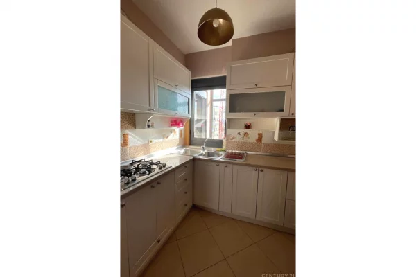 Shtepi me qera 1+1 ne Tirane - 500 Euro