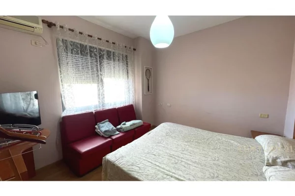 Shtepi me qera Apartament ne Tirane, 1+1, Mobilimi E mobiluar, Pagesa 500  Euro.