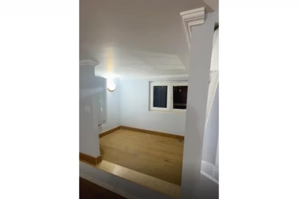 Shtepi ne shitje Apartament ne Tirane, 1+1, Mobilimi E mobiluar, Pagesa 87,000  Euro.