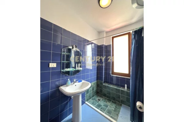 Shtepi me qera Apartament ne Tirane, 2+1, Mobilimi E mobiluar, Pagesa 650  Euro.