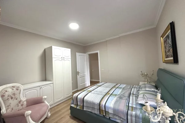 Shtepi me qera Apartament ne Tirane, 2+1, Mobilimi E mobiluar, Pagesa 1,300  Euro.