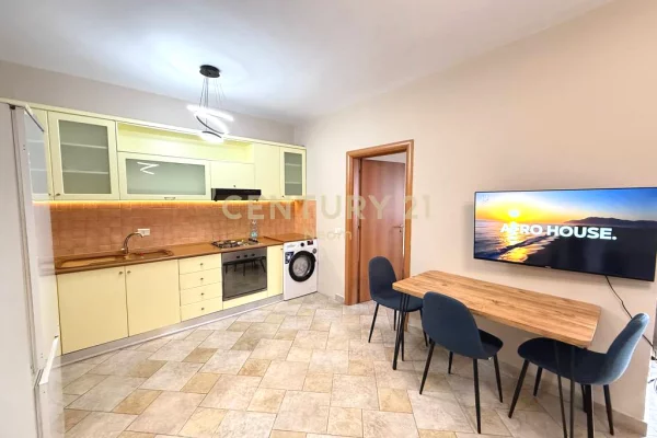 Shtepi me qera Apartament ne Tirane, 1+1, Mobilimi E mobiluar, Pagesa 600  Euro.