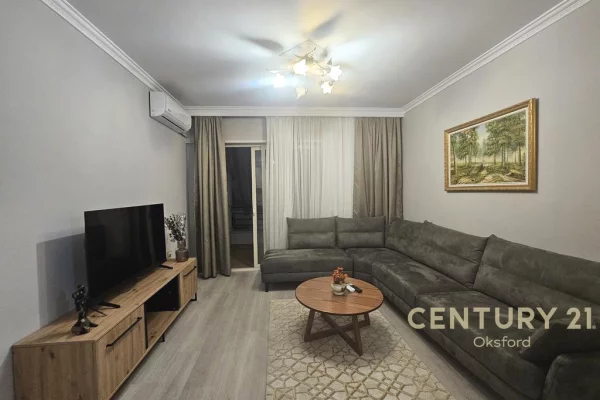 Shtepi me qera 2+1 ne Tirane - 800 Euro