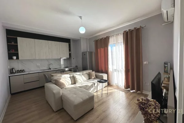 Shtepi me qera 2+1 ne Tirane - 600 Euro