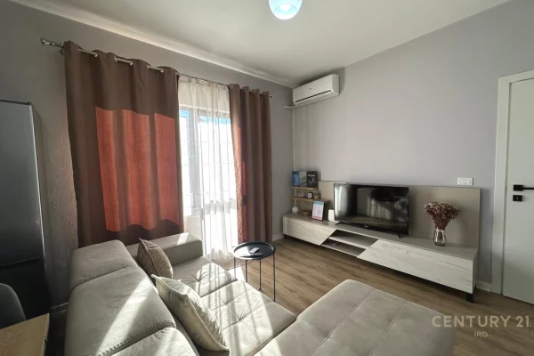 Shtepi me qera 2+1 ne Tirane - 600 Euro