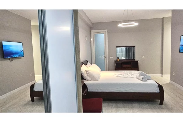 Shtepi ne shitje Apartament ne Tirane, 2+1, Mobilimi E mobiluar, Pagesa 280,000  Euro.