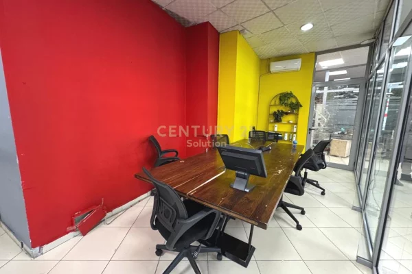 Ambient biznesi me qera 1+1 ne Tirane - 2,600 Euro