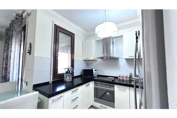 Shtepi me qera 2+1 ne Tirane - 650 Euro