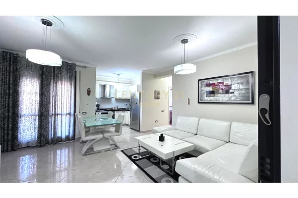 Shtepi me qera 2+1 ne Tirane - 650 Euro